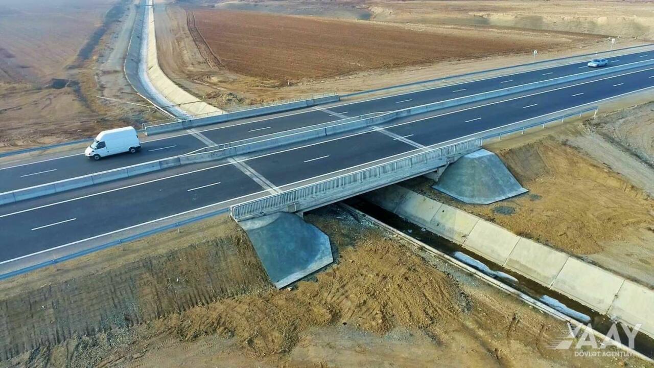 Завершилось строительство на одном участке дороги Гянджа-Газах-Грузия