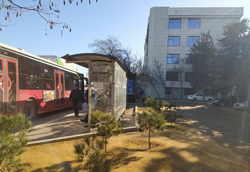Dayanacaqda avtobus gözləyən kişi qəfil öldü