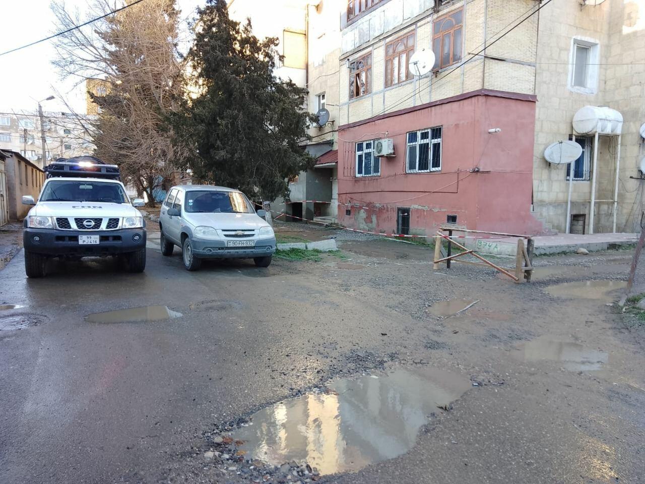 Xaçmazda güclü külək çoxmərətəbəli binanın dam örtüyünü uçurub