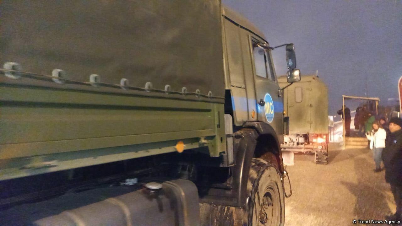 Rusiya sülhməramlılarına məxsus daha 2 təminat maşını aksiya ərazisindən maneəsiz keçib
