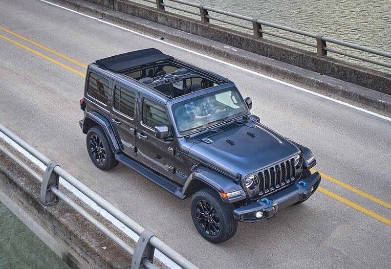 Jeep уличили в обмане с характеристиками гибридных внедорожников