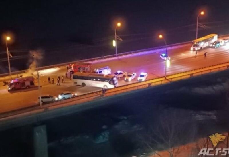 Массовое ДТП с участием автобуса в Новосибирске