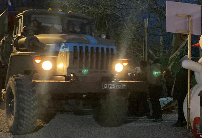 По Лачинской дороге беспрепятственно проехали еще два грузовых автомобиля миротворцев
