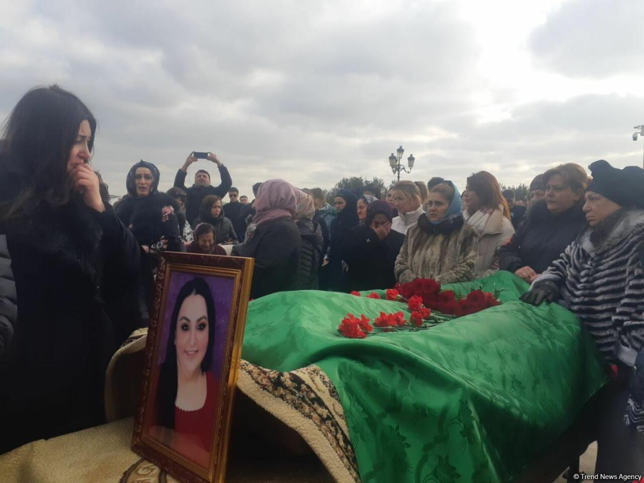 В Баку проходит церемония прощания с заслуженной артисткой Азербайджана Тунзалей Алиевой