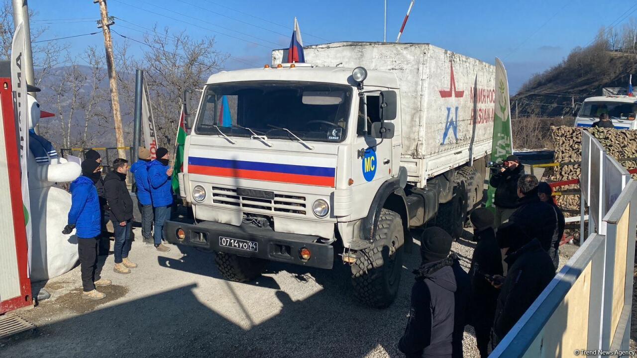 По Лачинской дороге беспрепятственно проехали еще 9 транспортных средств снабжения миротворцев