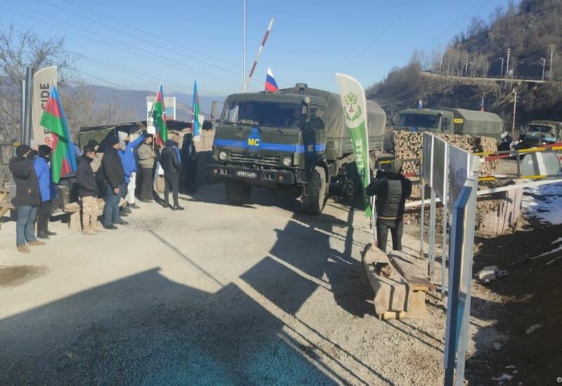 По Лачинской дороге проехали 5 транспортных средств миротворцев