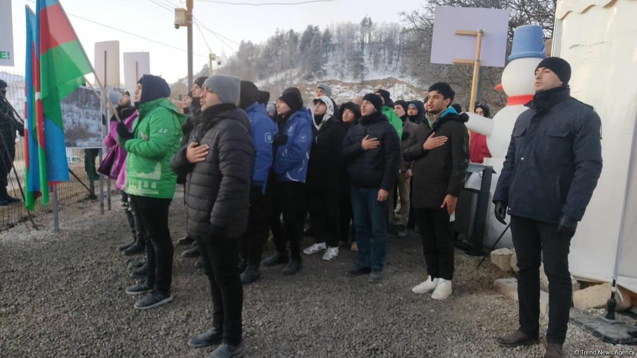 Акция азербайджанских экоактивистов на Лачинской дороге продолжается уже 45-й день