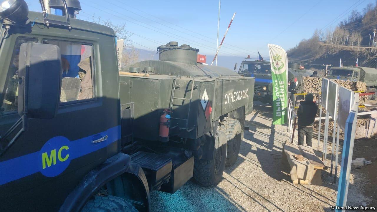 По Лачинской дороге беспрепятственно проехали 19 транспортных средств миротворцев
