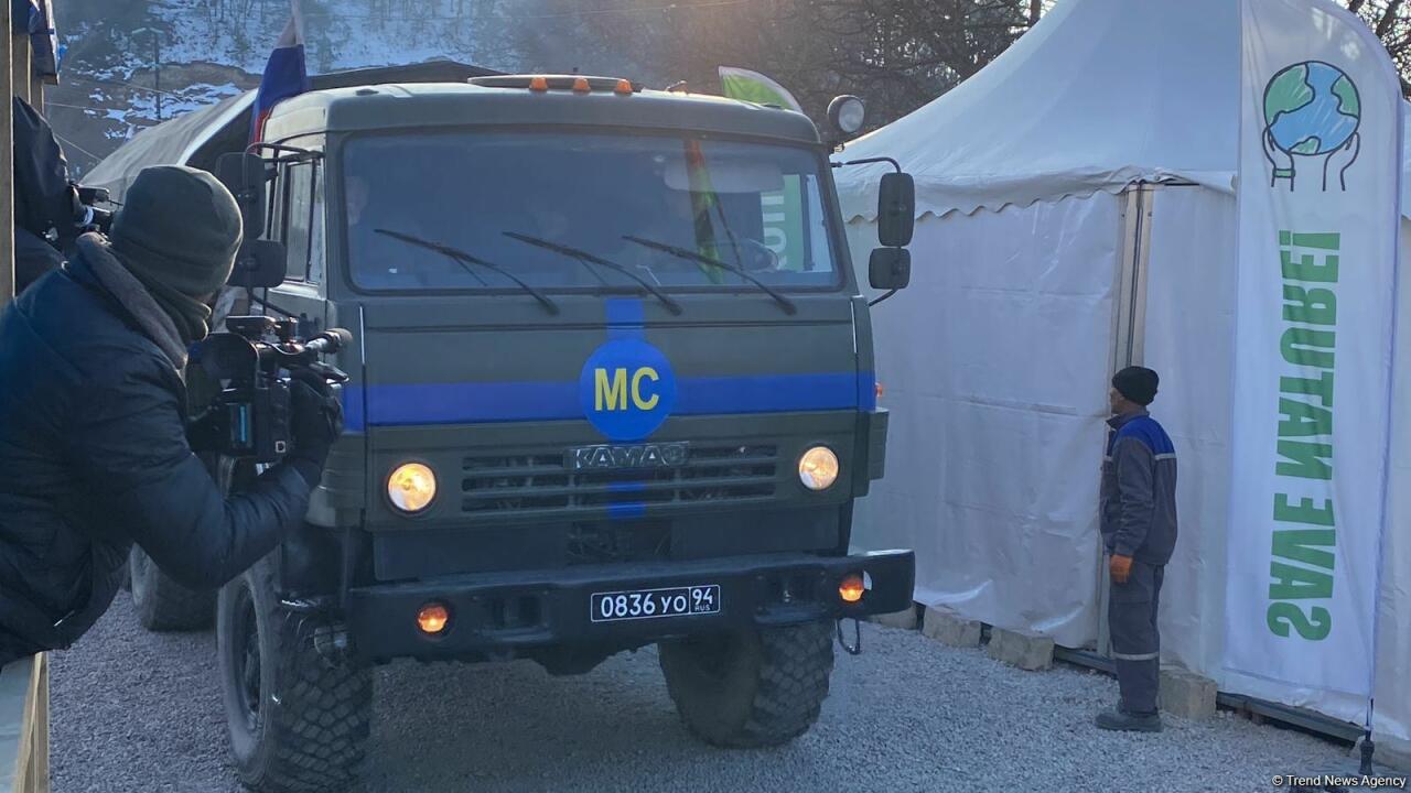 По Лачинской дороге проехали еще 9 автомобилей миротворцев