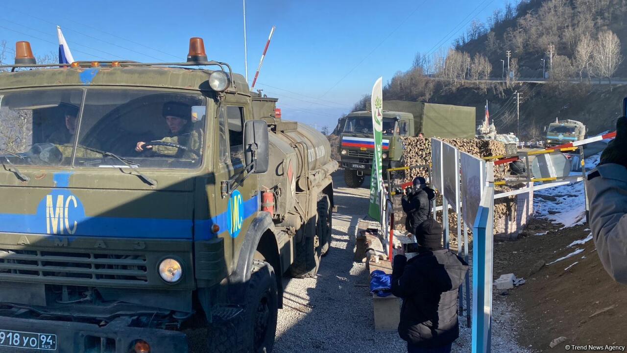 По Лачинской дороге проехала еще одна колонна автомобилей миротворцев