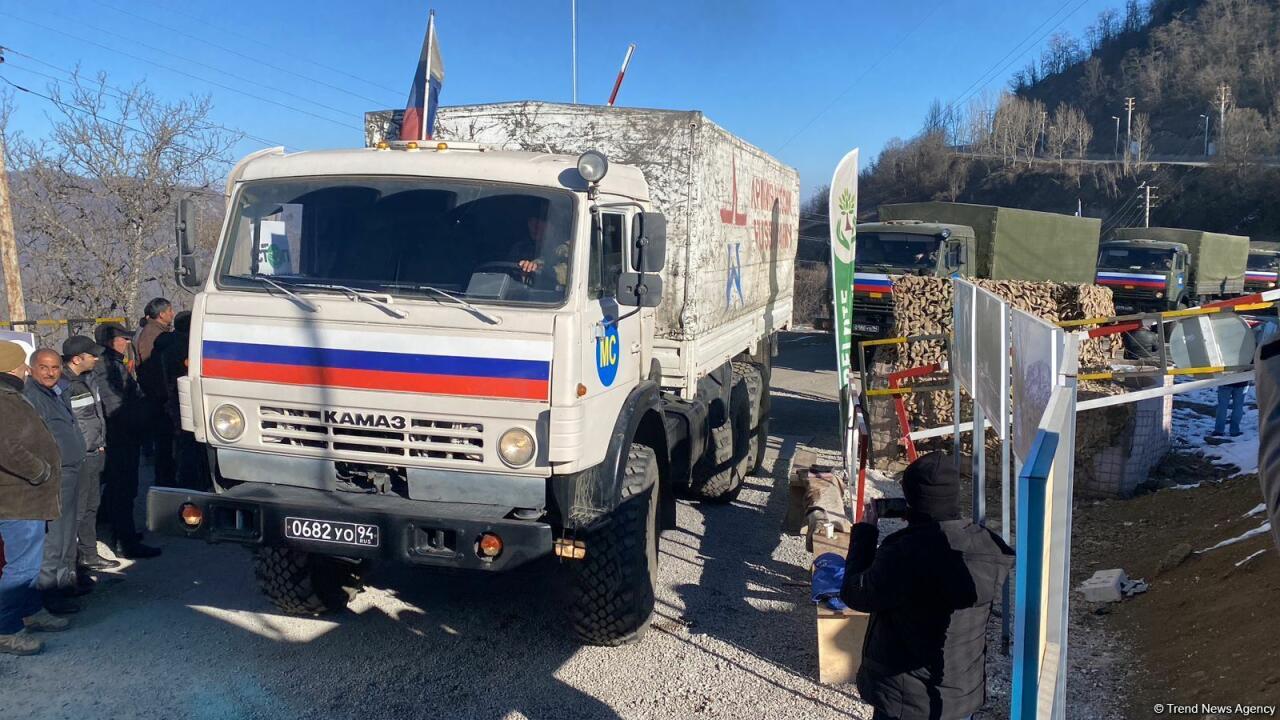 По Лачинской дороге проехала еще одна колонна автомобилей миротворцев