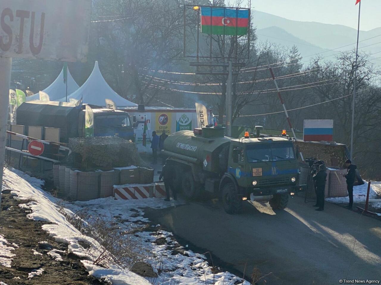 По Лачинской дороге проехали еще семь автомобилей миротворцев
