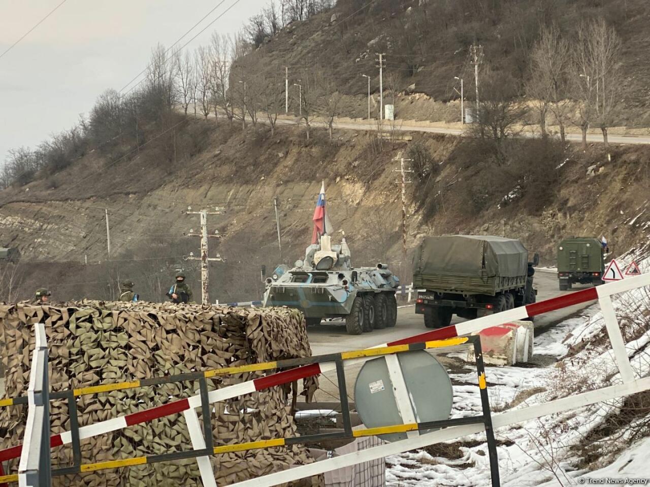 По Лачинской дороге проехали еще 8 автомобилей миротворцев