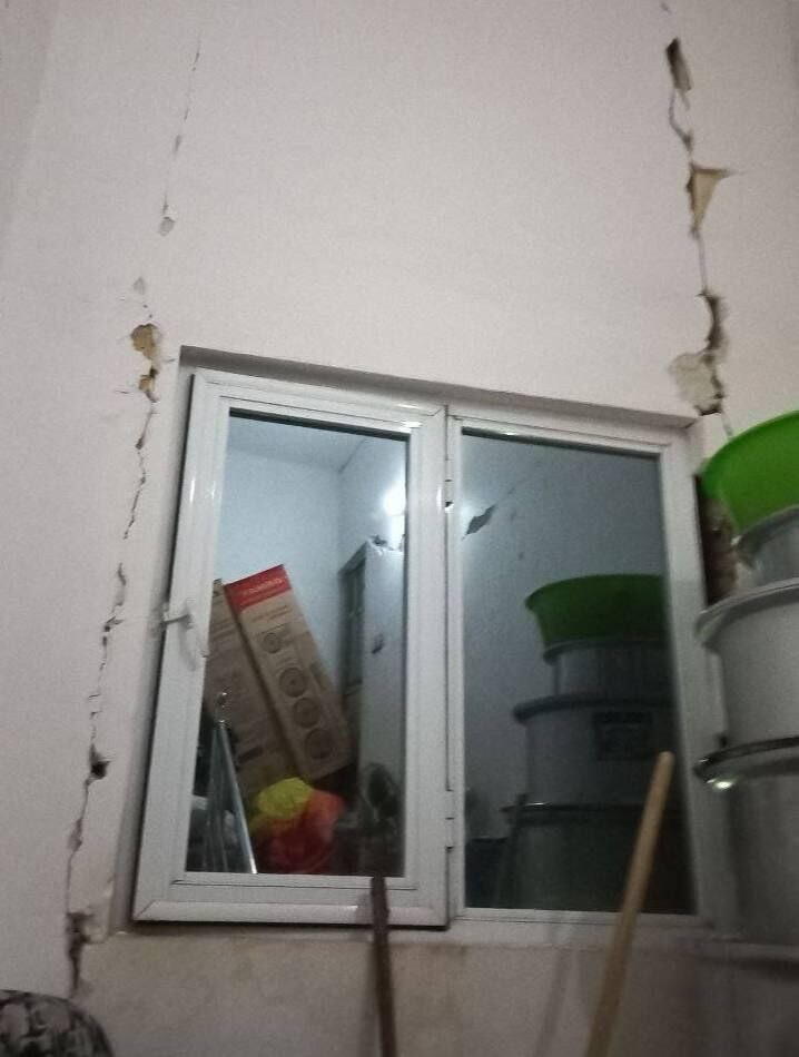 İranda baş verən güclü zəlzələ nəticəsində 3 nəfər həlak olub, 307 nəfər xəsarət alıb