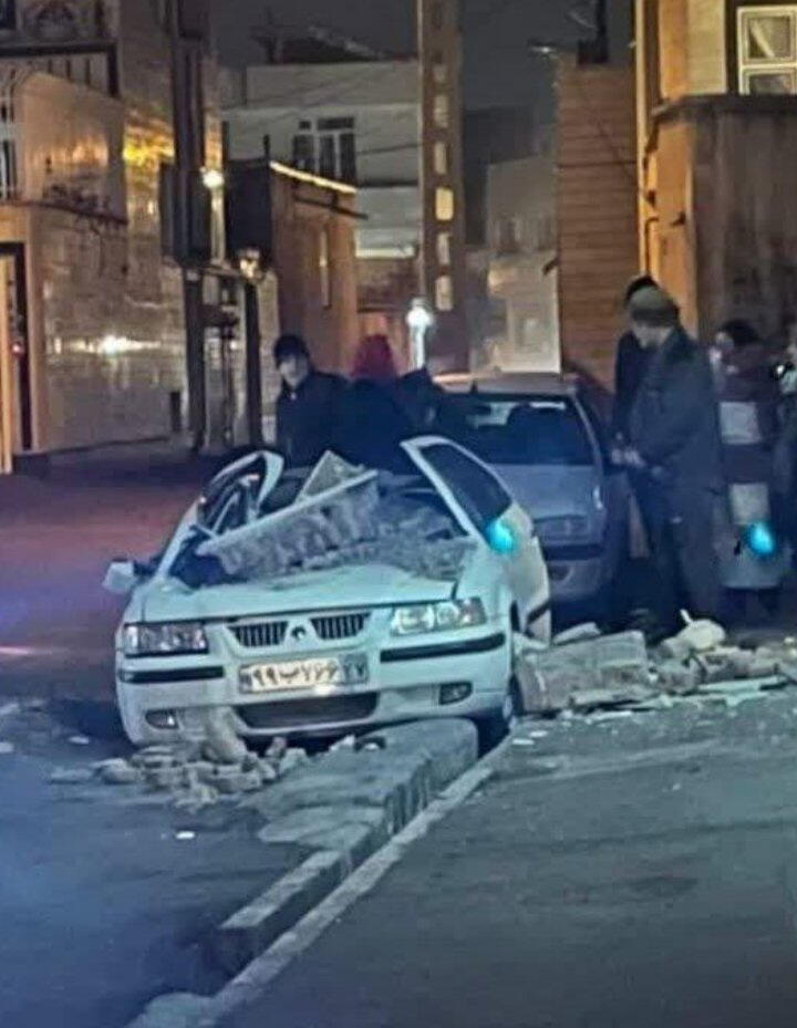 İranda baş verən güclü zəlzələ nəticəsində 3 nəfər həlak olub, 307 nəfər xəsarət alıb
