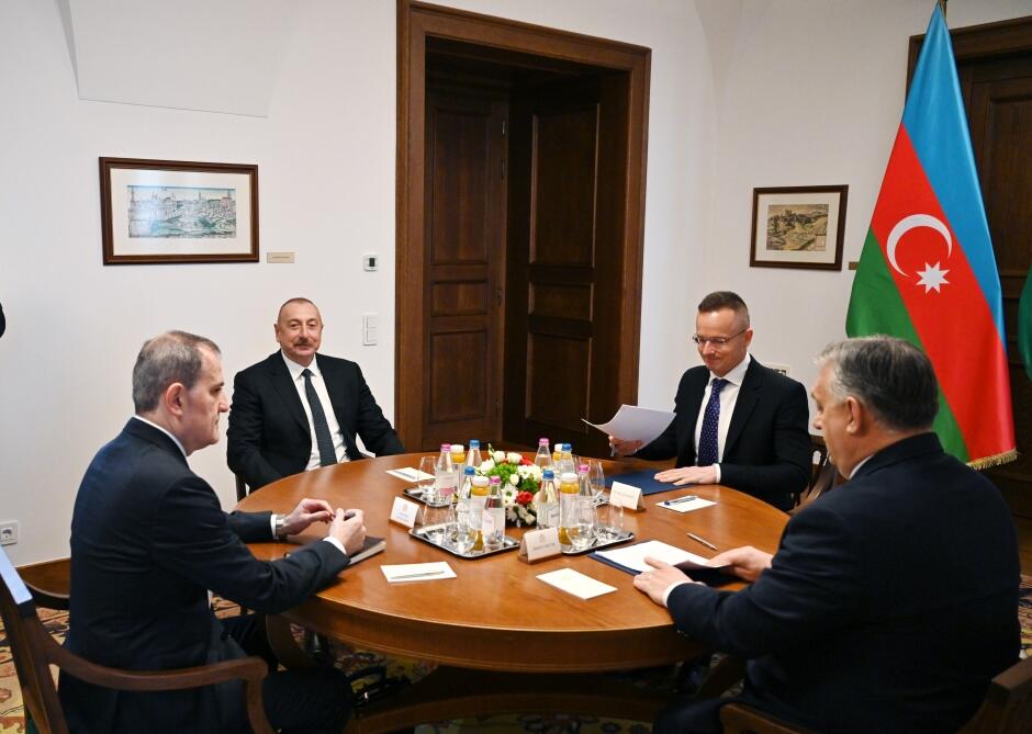 Состоялась встреча Президента Ильхама Алиева с премьер-министром Венгрии Виктором Орбаном в узком составе