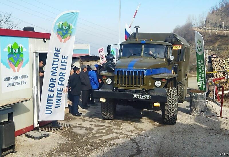 По Лачинской дороге проехали еще пять автомобилей миротворцев