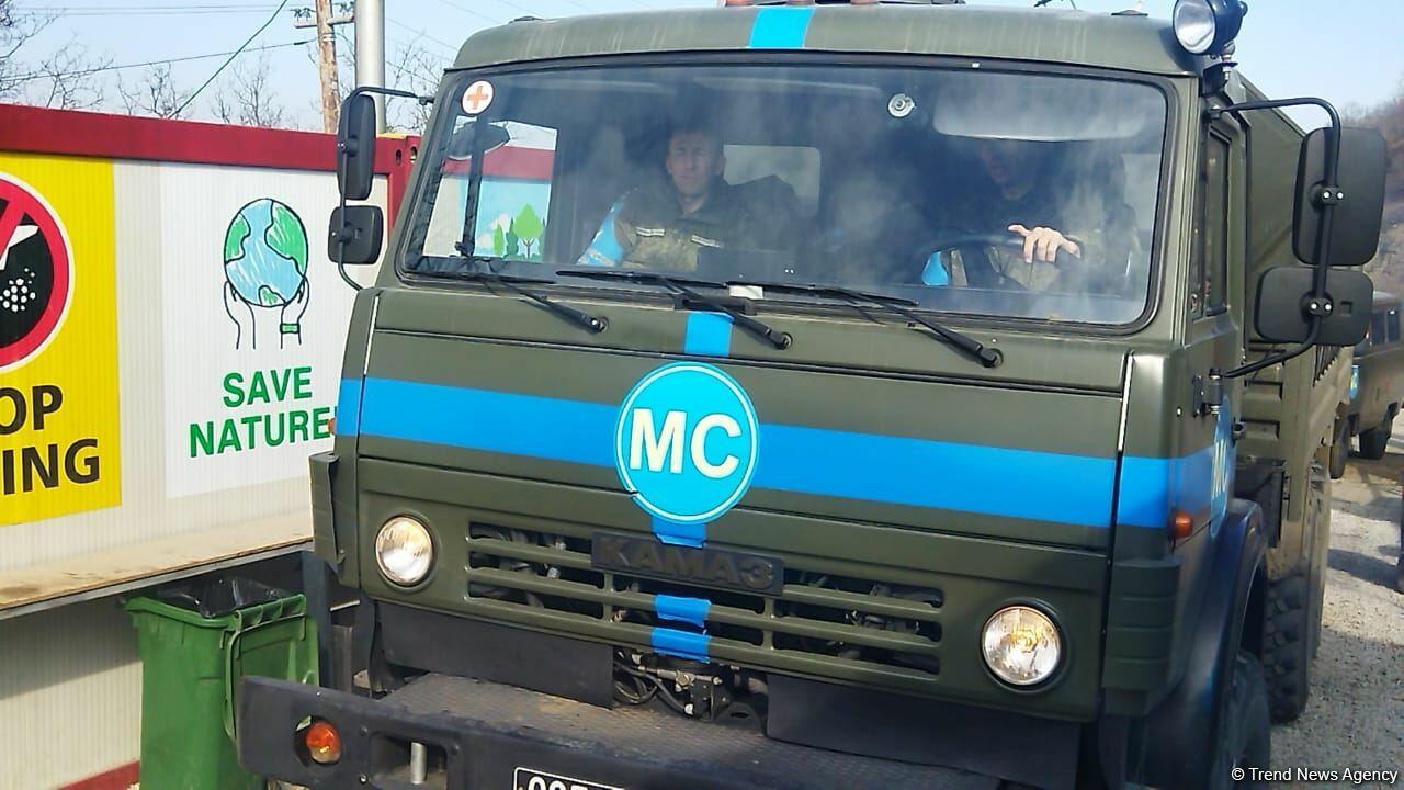 По Лачинской дороге проехали еще пять автомобилей миротворцев