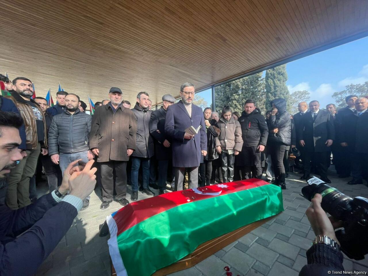 Орхан Аскеров похоронен на второй Аллее шехидов
