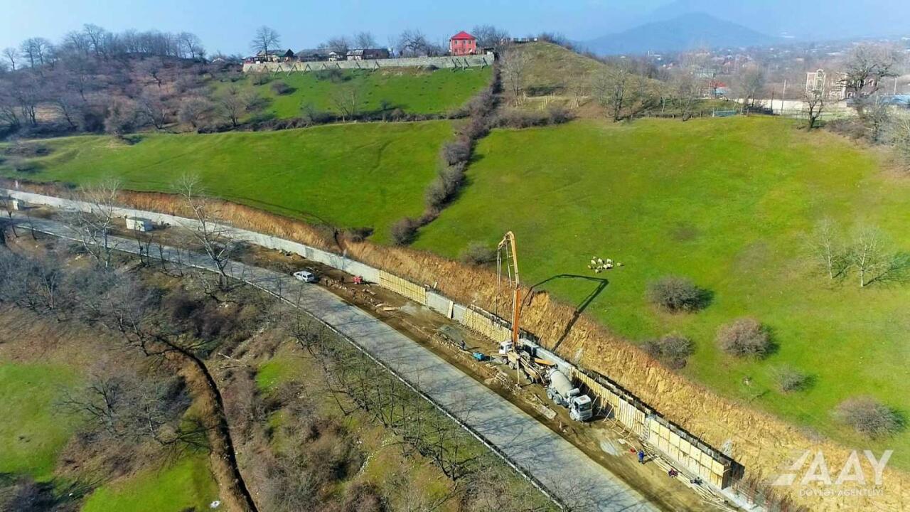 Продолжается реконструкция дороги Муганлы-Исмаиллы-Габала