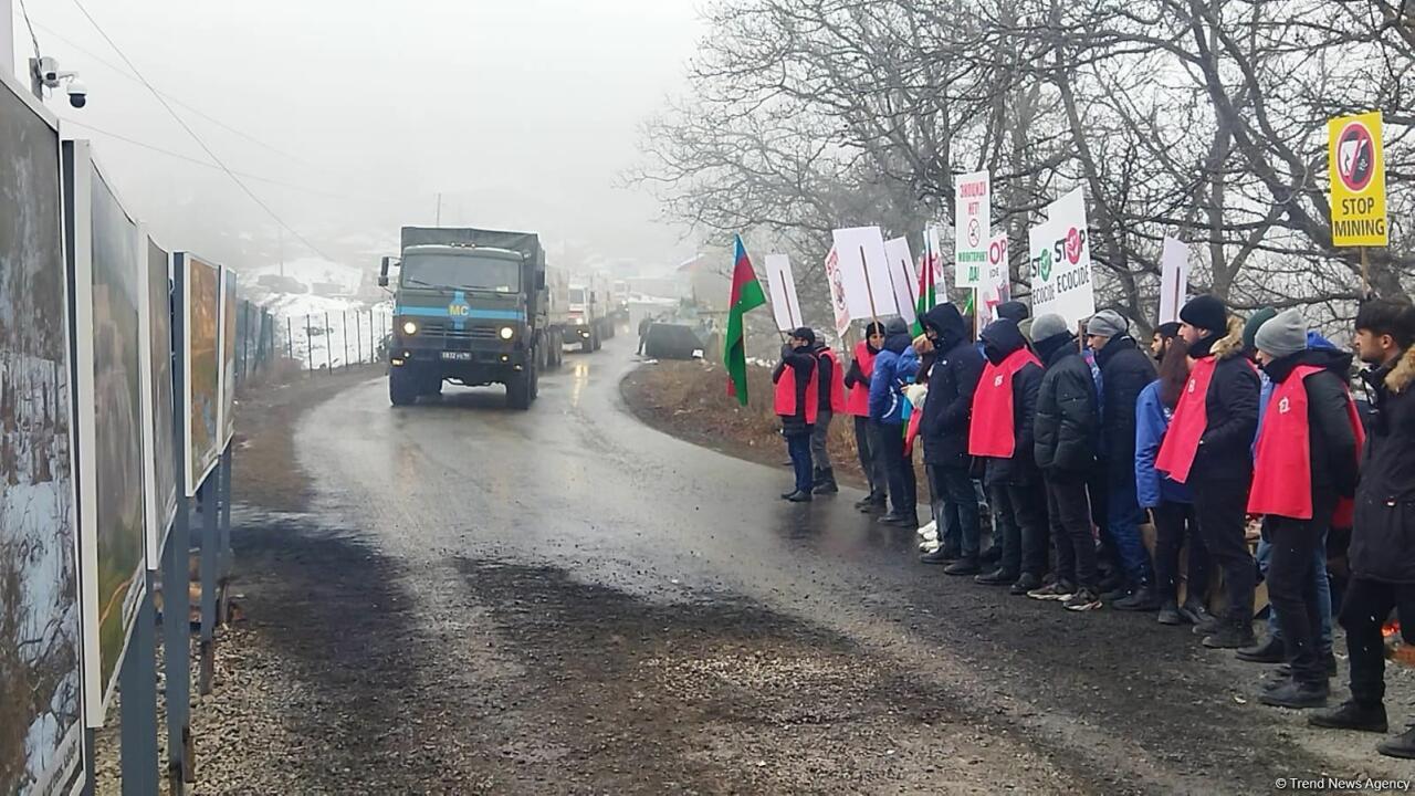 По Лачинской дороге в обеих направлениях проехали автоколонны миротворцев