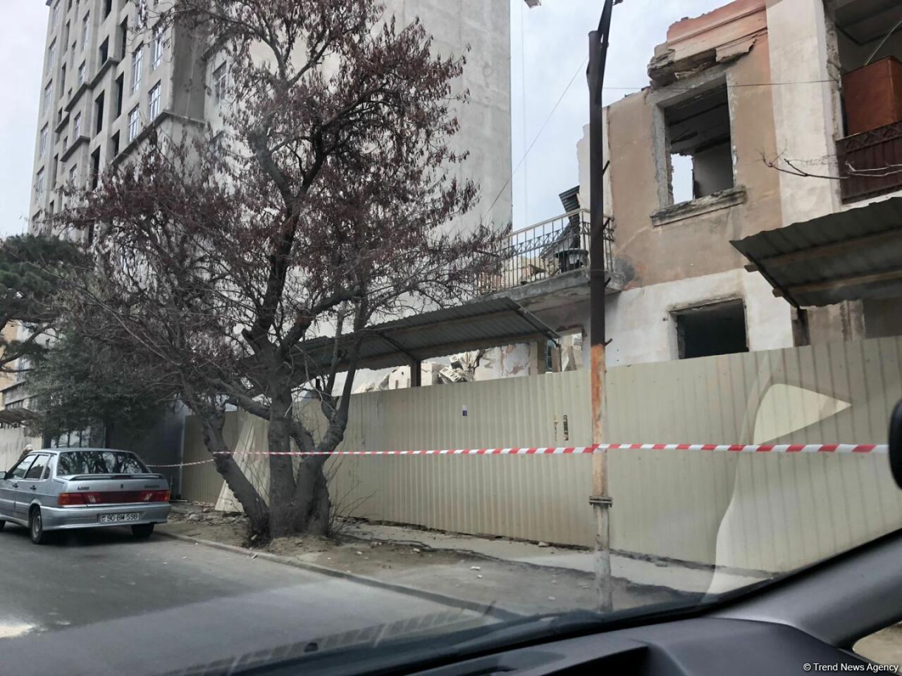 В этом районе Баку сносится жилой дом