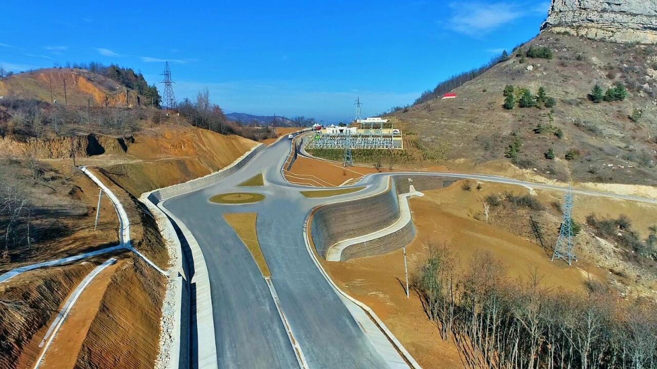 Так Азербайджан строит новую дорогу в Шушу