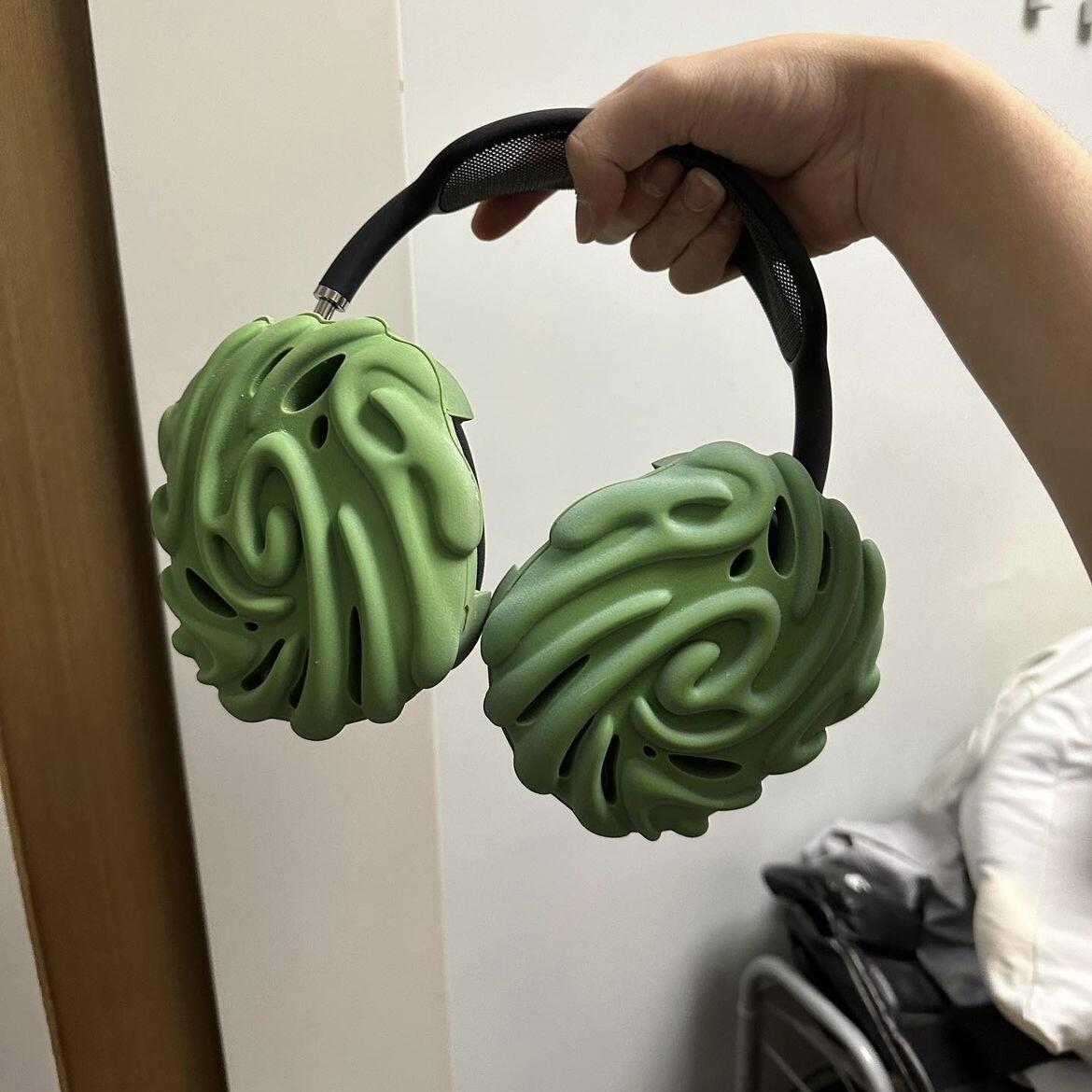 Дизайнер представил наушники AirPods Max в стиле обуви Crocs