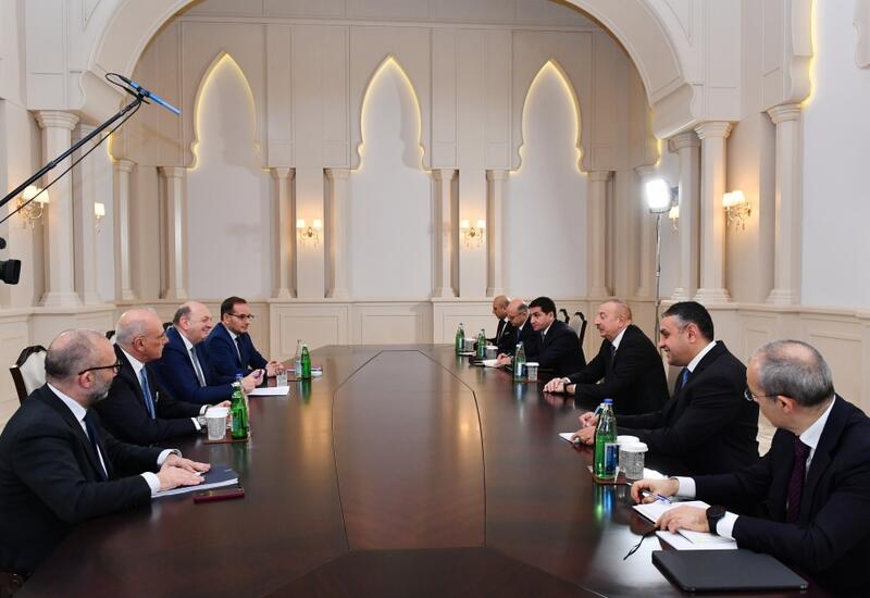 Президент Ильхам Алиев принял министра окружающей среды и энергетической безопасности Италии