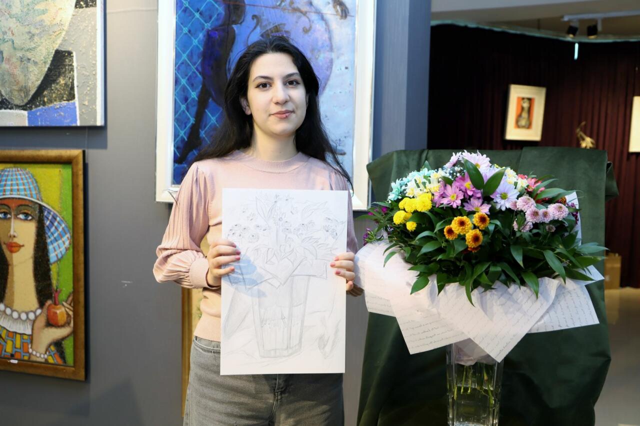 Цветы в этюдах молодых азербайджанских художников