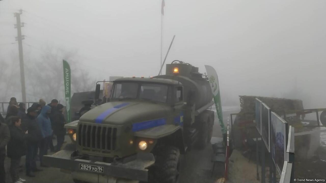 Сегодня по Лачинской дороге проехали 20 автомашин миротворцев