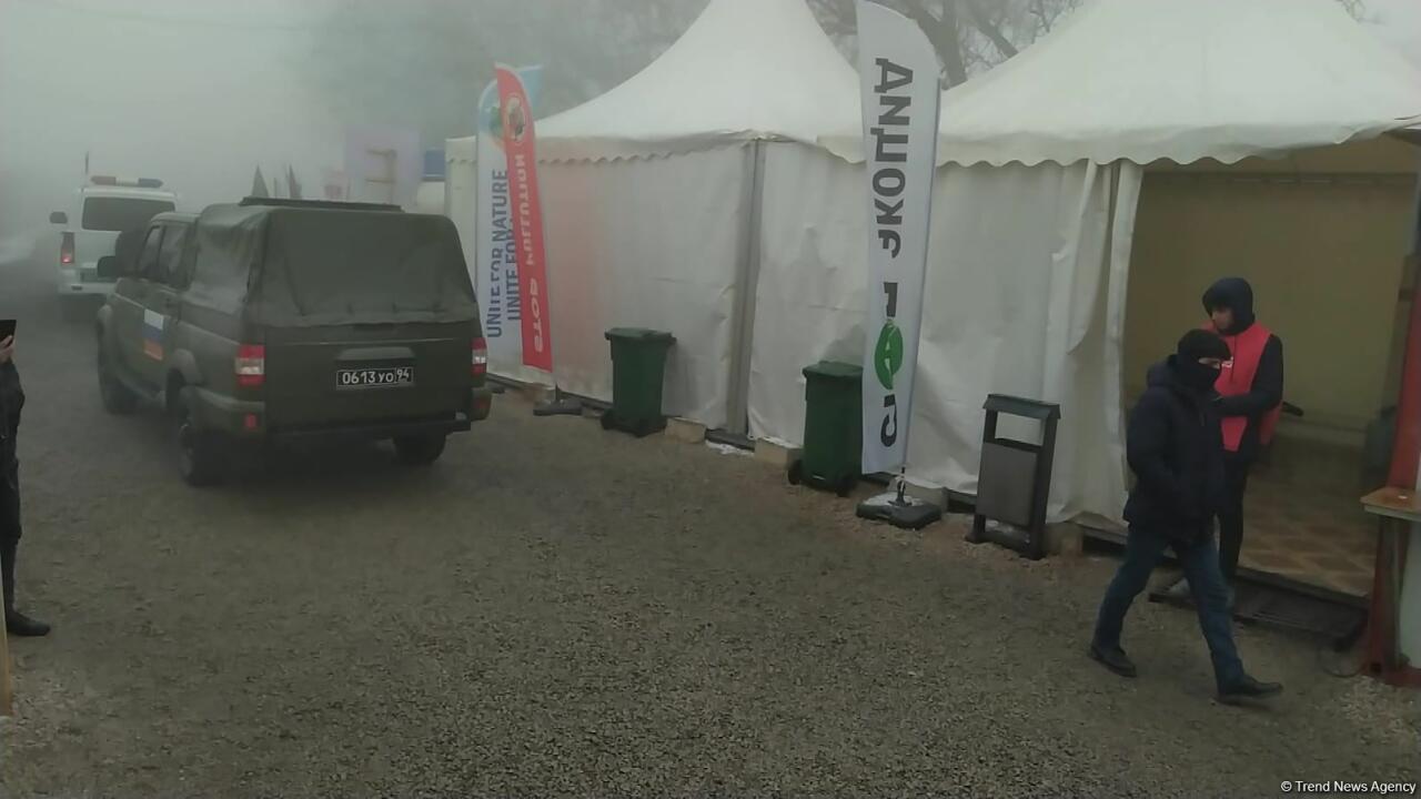 По Лачинской дороге проехали две автомашины миротворцев