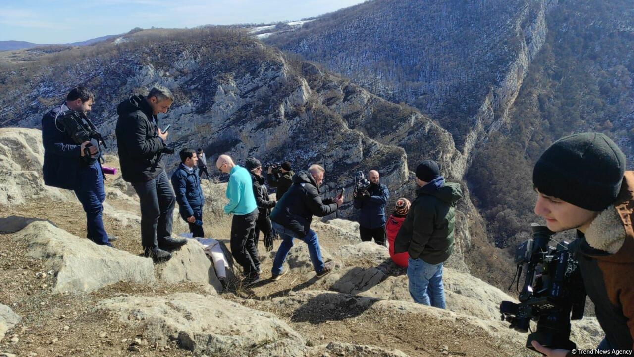 Путешественники из 12 стран побывали на Джыдыр дюзю