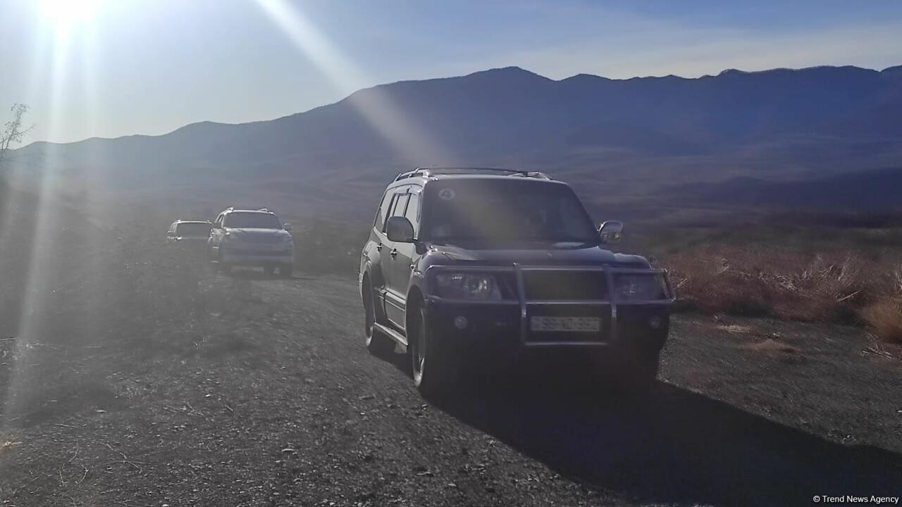 Началась поездка группы международных путешественников из двенадцати стран в Карабах и Восточный Зангезур