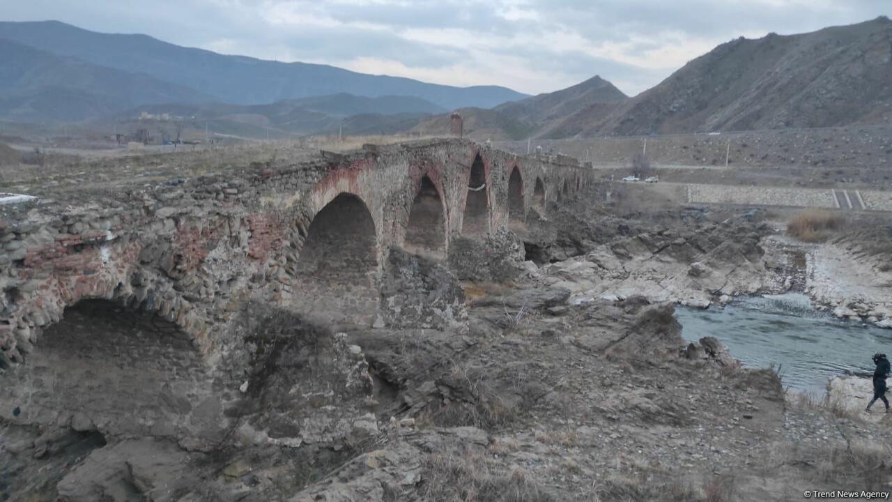 Путешественники из 12 стран посетили Джабраил