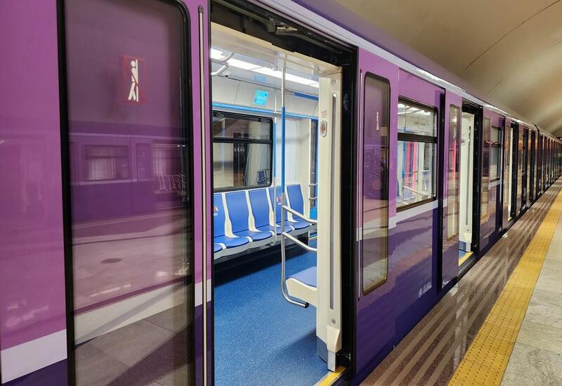 Metro istifadəçilərinə