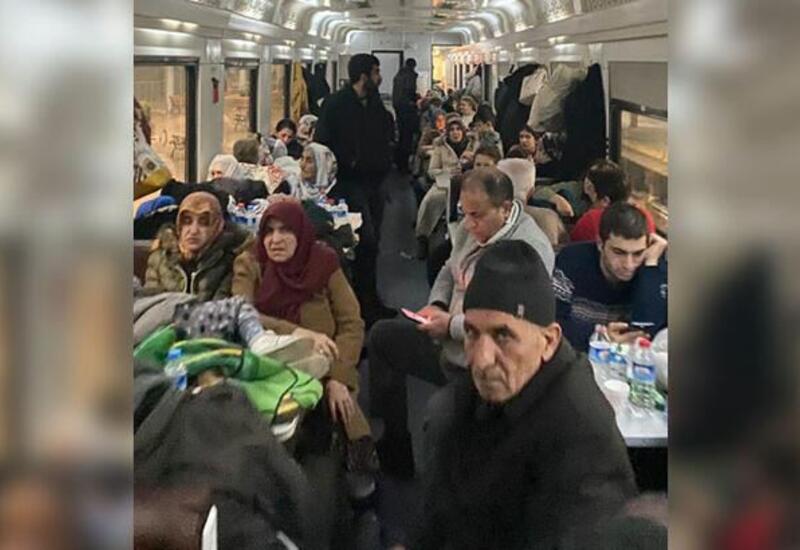 Часть пострадавших от землетрясения в Турции размещены в вагонах