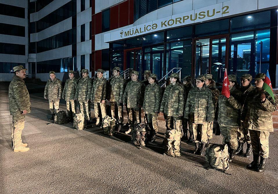 Группа военного медицинского персонала азербайджанской армии отправилась в Турцию