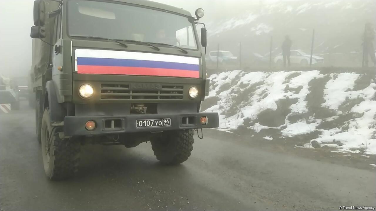 По Лачинской дороге беспрепятственно проехали 14 транспортных средств миротворцев