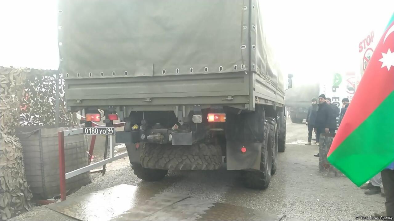 По Лачинской дороге беспрепятственно проехали 14 транспортных средств миротворцев