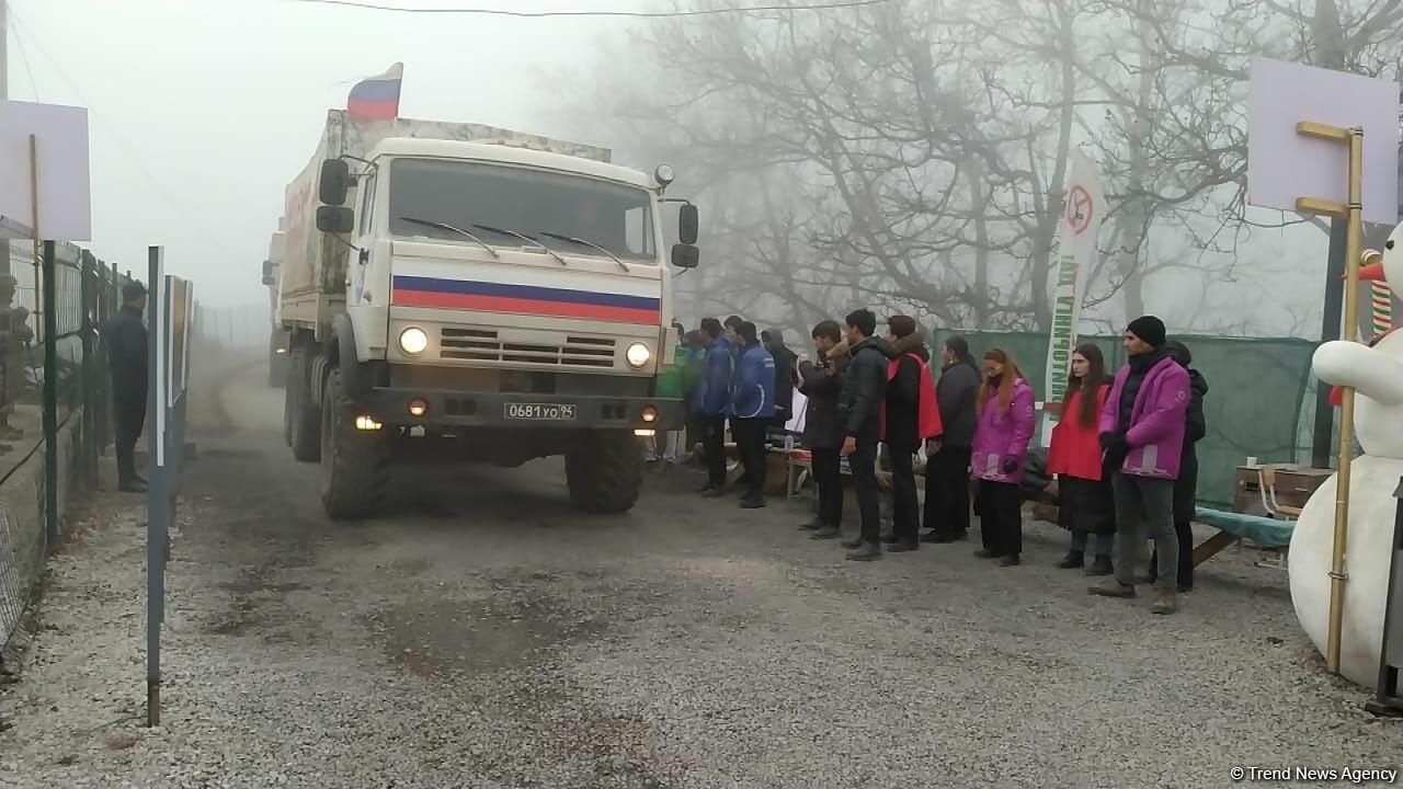 По Лачинской дороге беспрепятственно проехали 26 транспортных средств миротворцев
