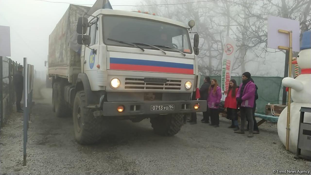 По Лачинской дороге беспрепятственно проехали 26 транспортных средств миротворцев