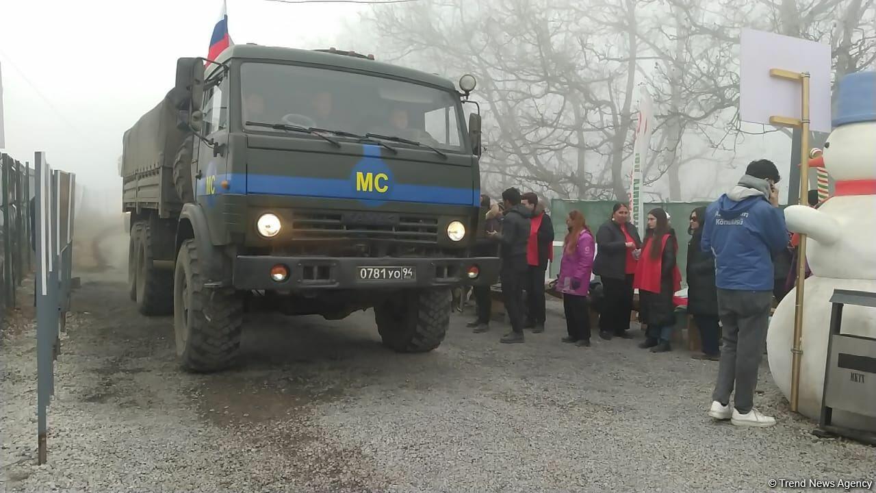 По Лачинской дороге беспрепятственно проехали 26 транспортных средств миротворцев