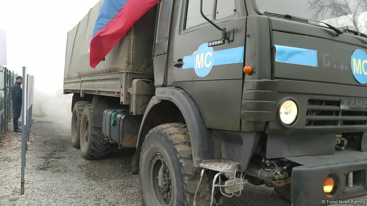 По Лачинской дороге беспрепятственно проехали 26 транспортных средств миротворцев