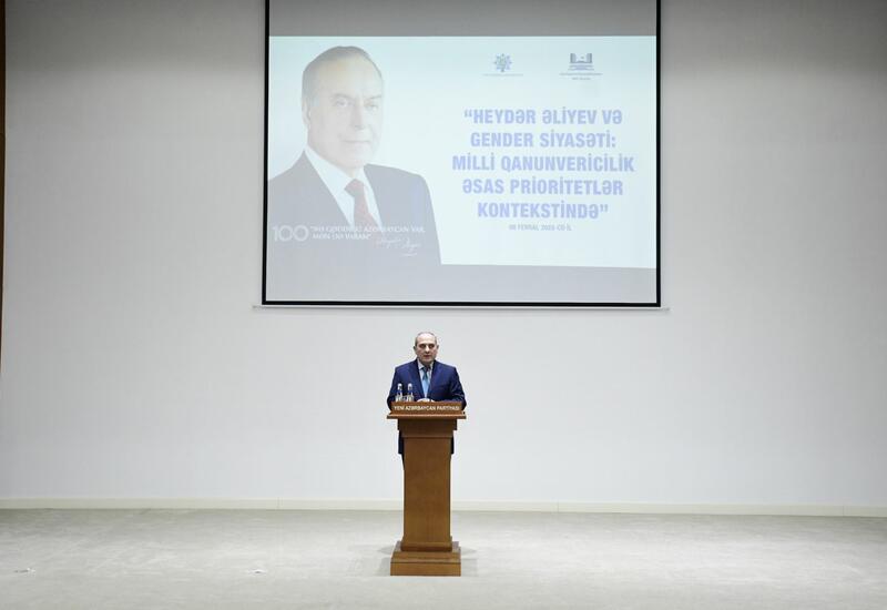 YAP Mərkəzi Aparatında “Heydər Əliyev və gender siyasəti: milli qanunvericilik əsas prioritetlər kontekstində” mövzusunda konfrans keçirilib