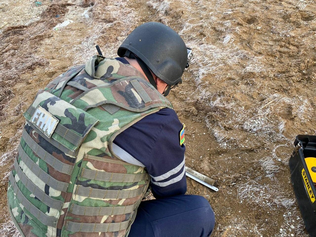 В Баку обнаружили снаряд