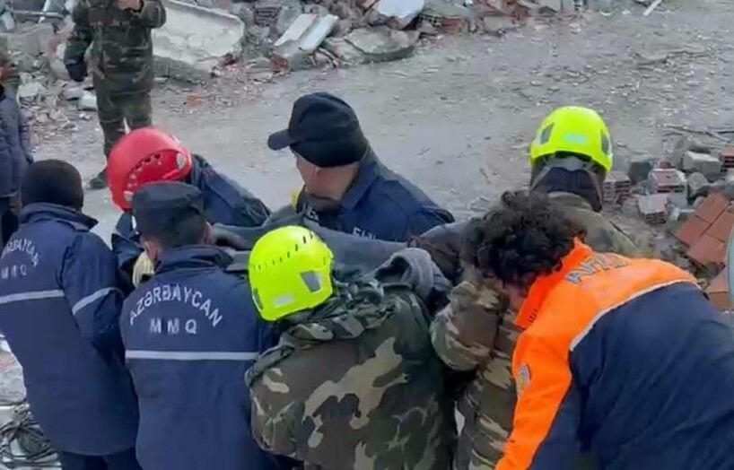 Азербайджанские спасатели в Турции извлекли из-под завалов и спасли 37 человек