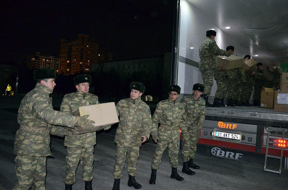Азербайджанcкие военнослужащие оказали помощь пострадавшим от землетрясения в Турции