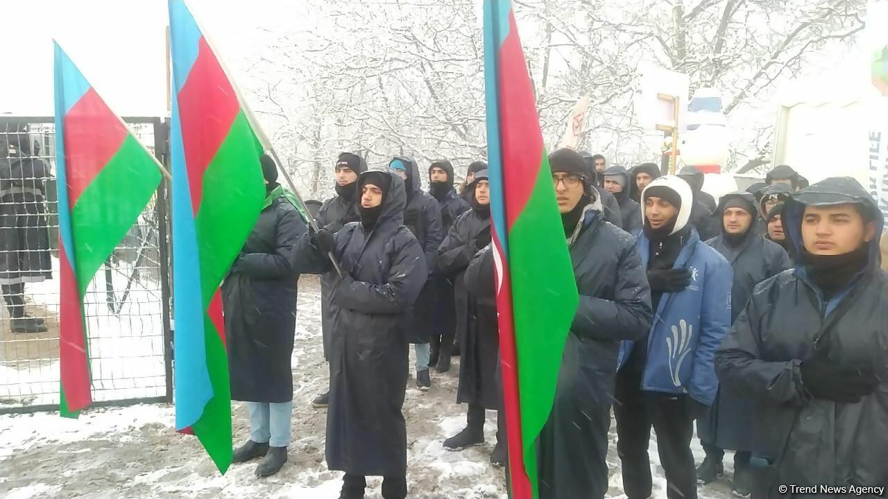 Акция азербайджанских экоактивистов на Лачинской дороге продолжается 60-й день
