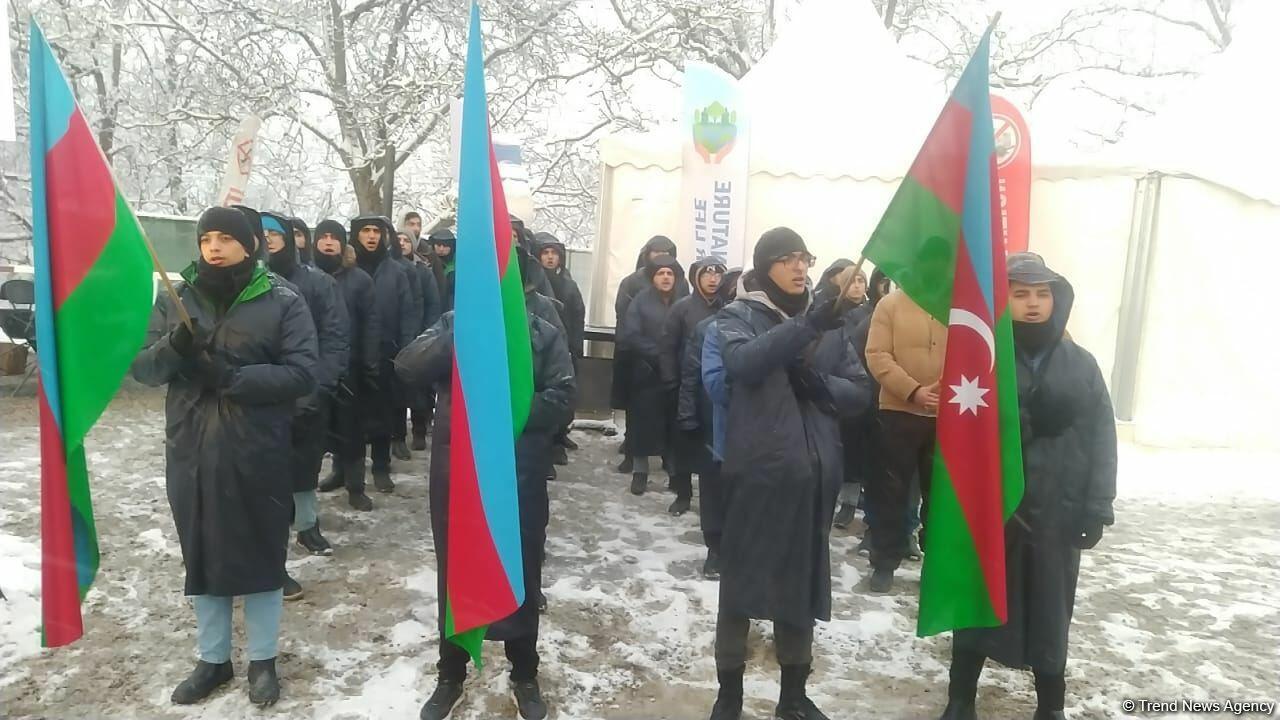 Акция азербайджанских экоактивистов на Лачинской дороге продолжается 60-й день